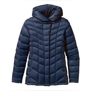 Patagonia Women's Quilted Down Puffer Jacket - Navy
